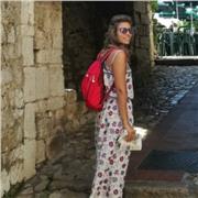 Laureata in lingue offre lezione di aiutocompiti, e lezioni diinglese e spagnolo